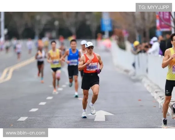 马拉松赛场上陪跑6000元的私兔究竟是什么角色和服务背后的产业链